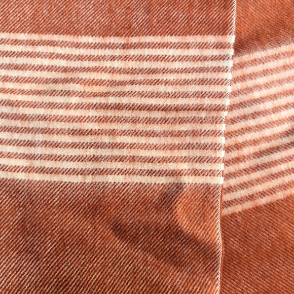 Vintage Maureen Benun Vera Neumann Soft Acrylic Scarf Orange - Picture 3 of 3